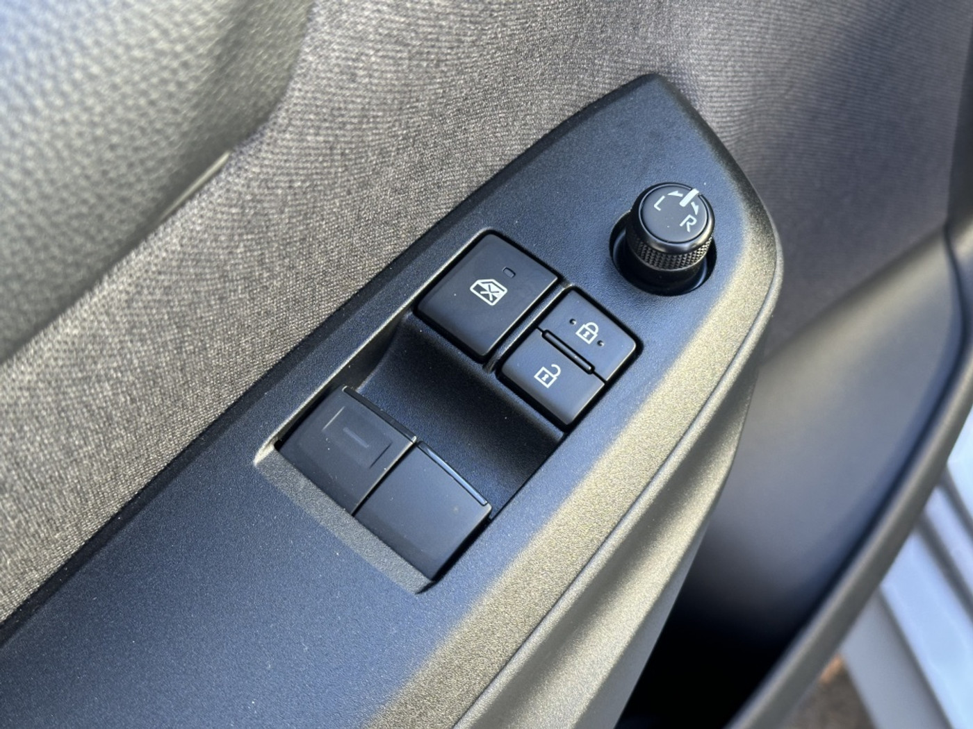 Foto van Mazda Mazda2 Hybrid