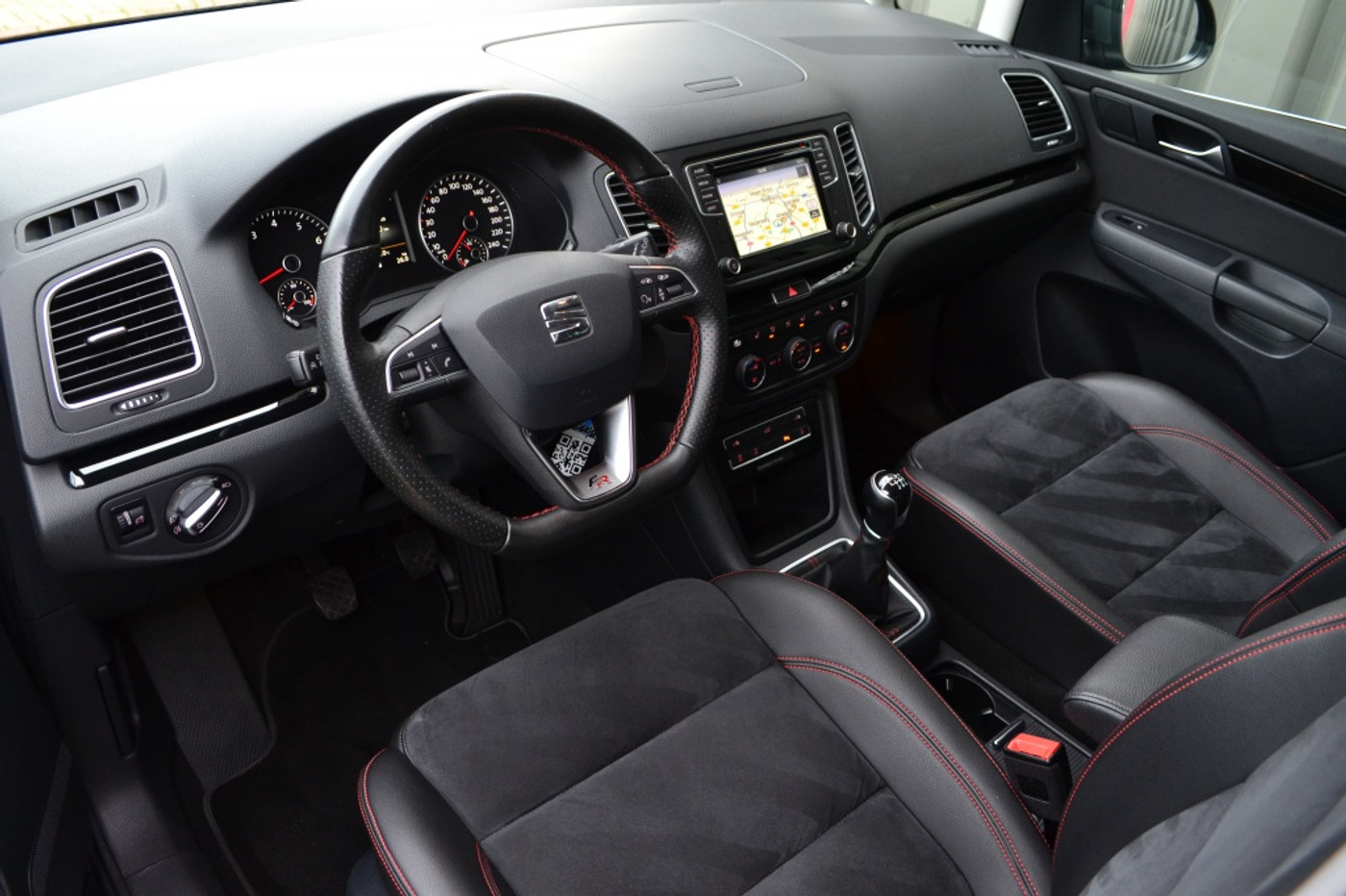 Foto van Seat Alhambra