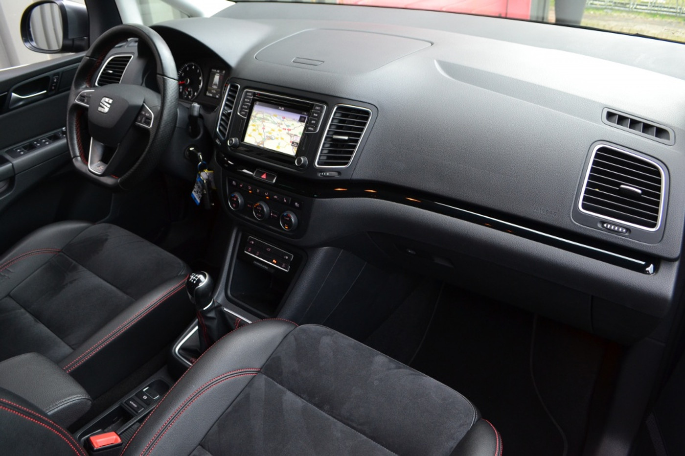 Foto van Seat Alhambra