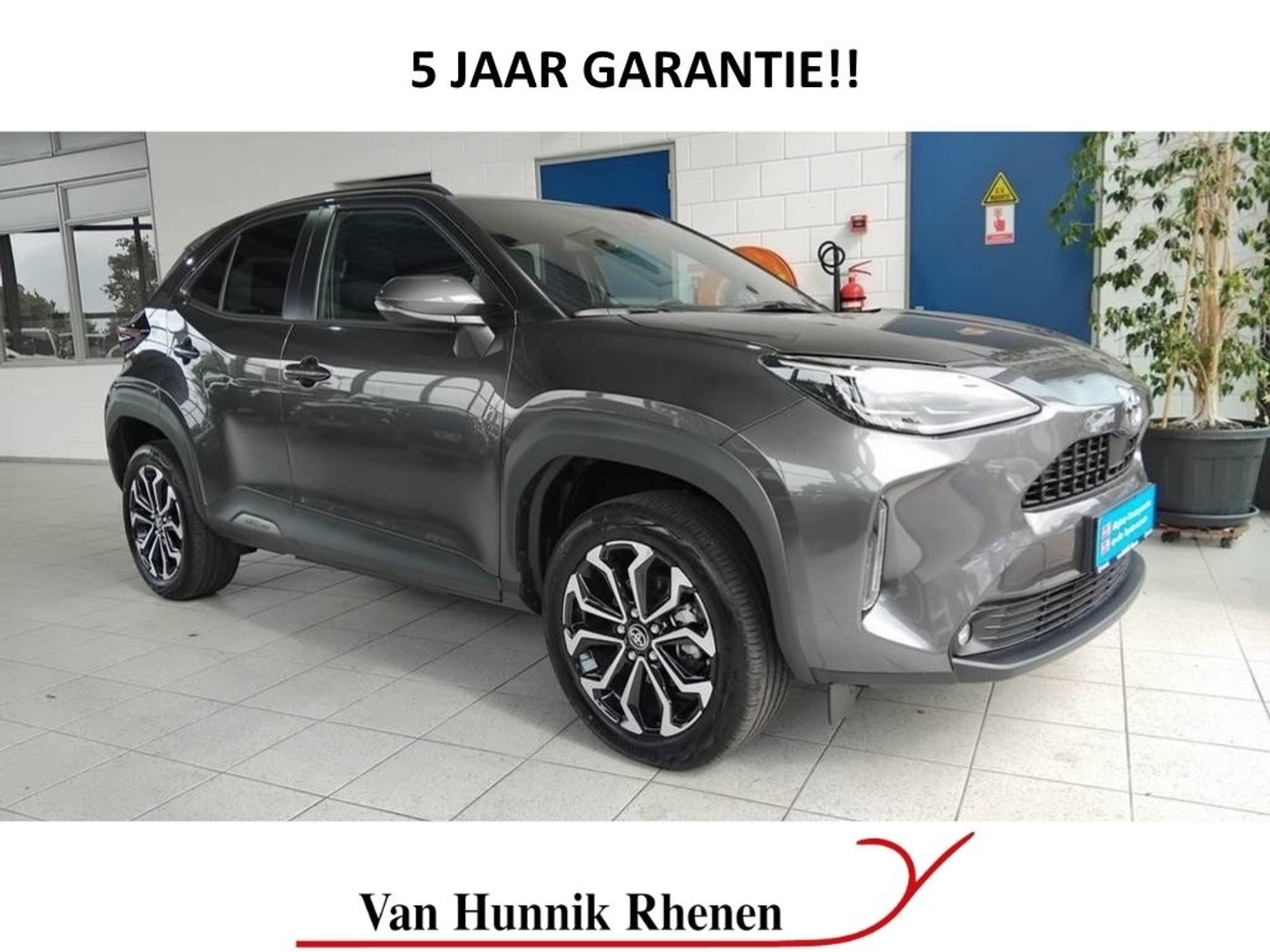 Toyota Toyota Yaris Cross 1.5 Style | Apple/Android | Panodak | Stoelverw | LED | HUD | 2024 - voorkant