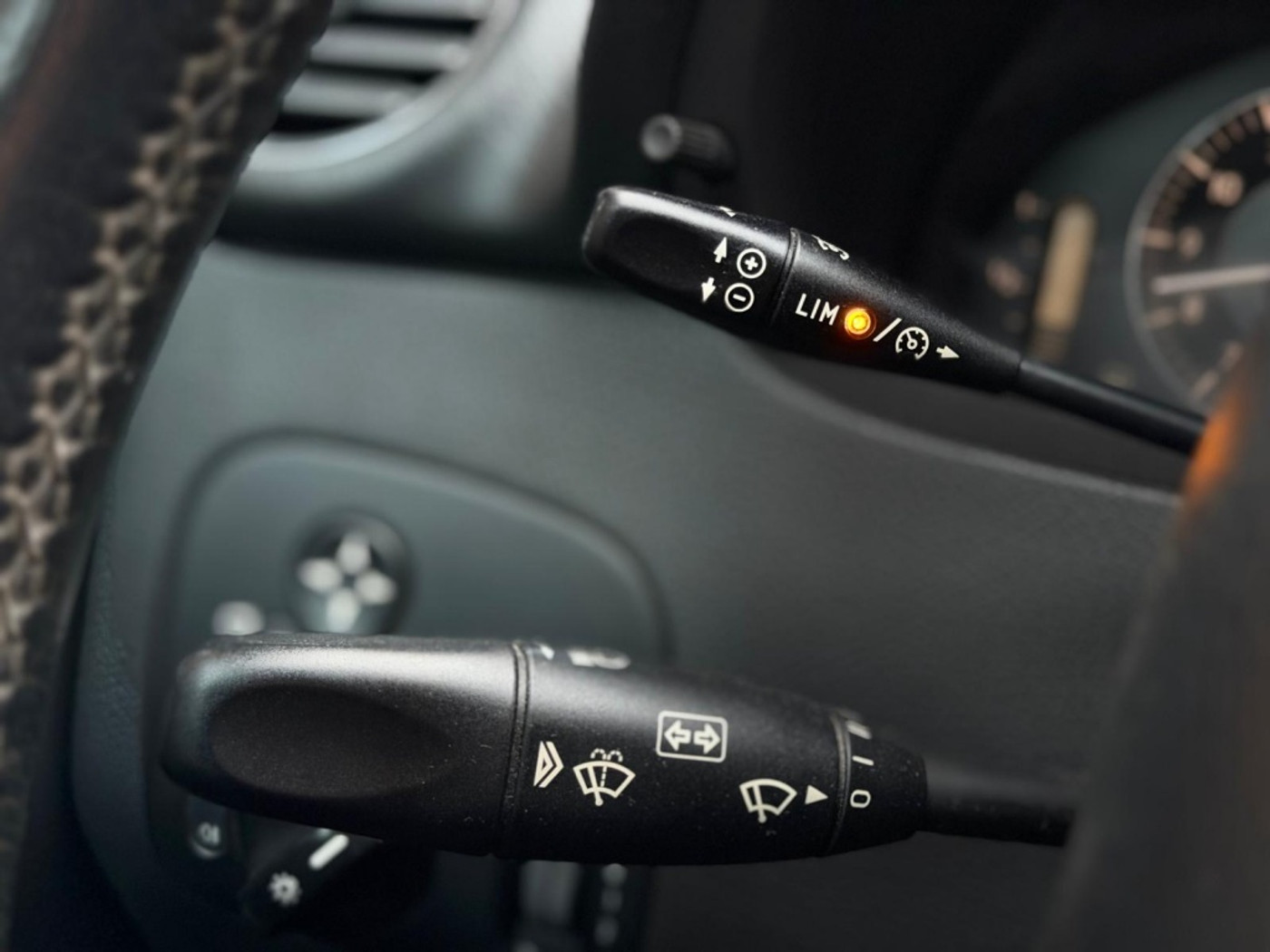 Foto van Mercedes-Benz CLK 200 Kompressor