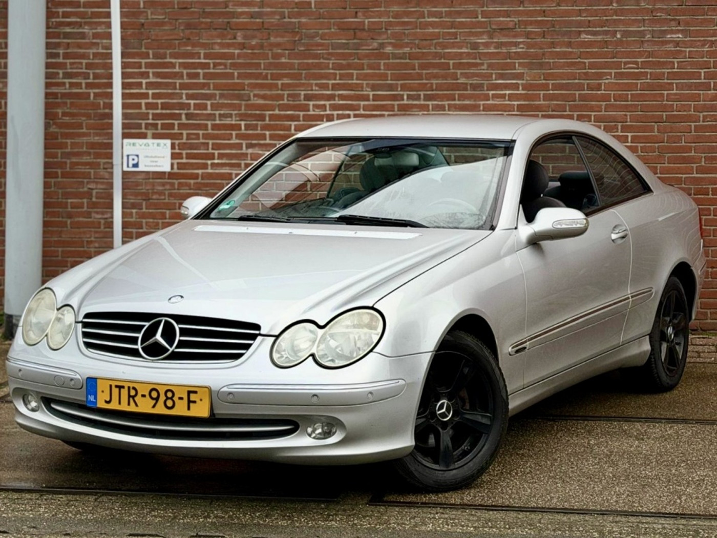 Mercedes-Benz CLK 200 Kompressor 200 K. Elegance |Clima |CruiseC |Automaat | 2004 - voorkant