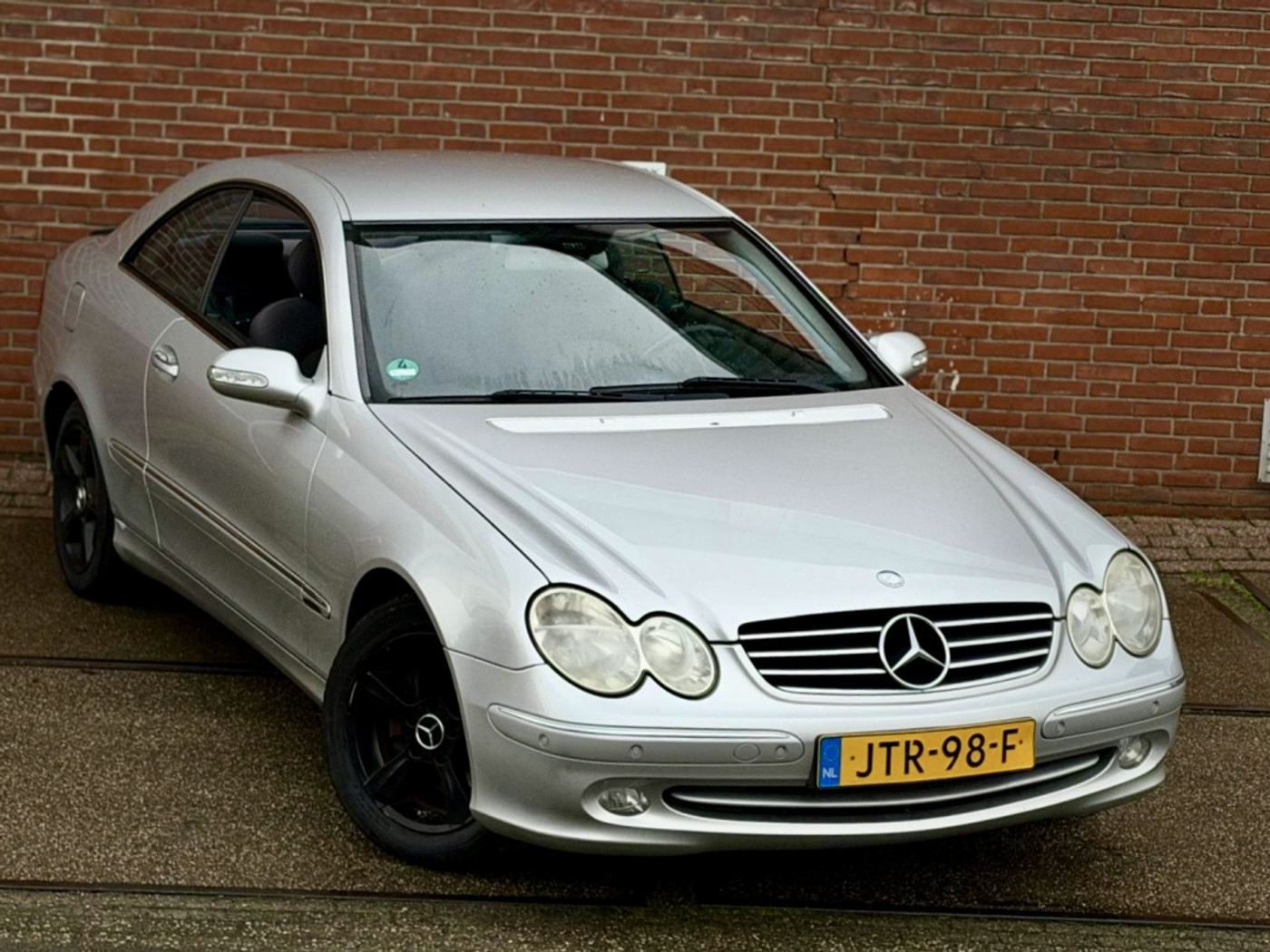 Foto van Mercedes-Benz CLK 200 Kompressor