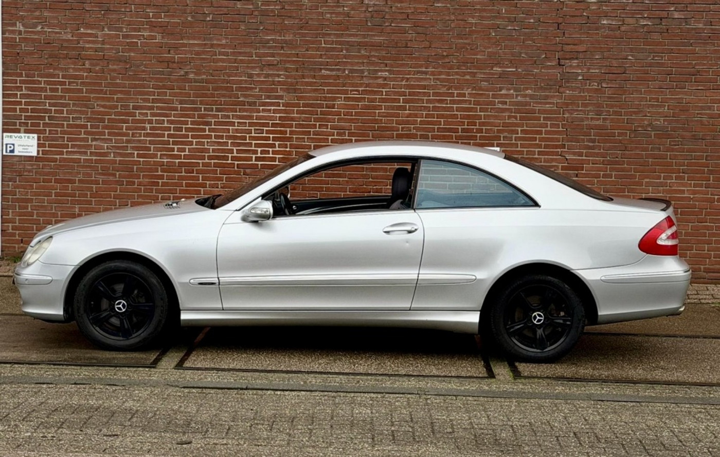Foto van Mercedes-Benz CLK 200 Kompressor