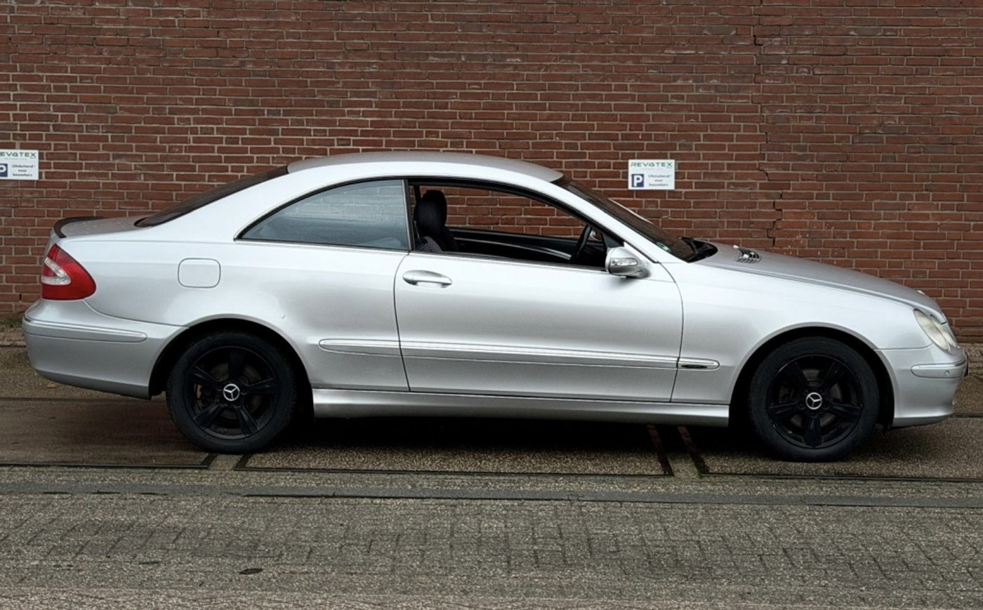Foto van Mercedes-Benz CLK 200 Kompressor