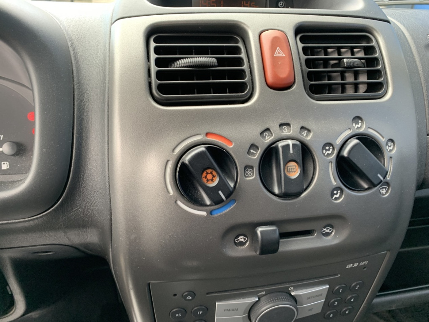Foto van Opel Agila
