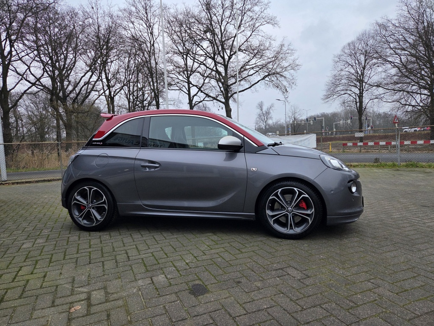 Foto van Opel Adam
