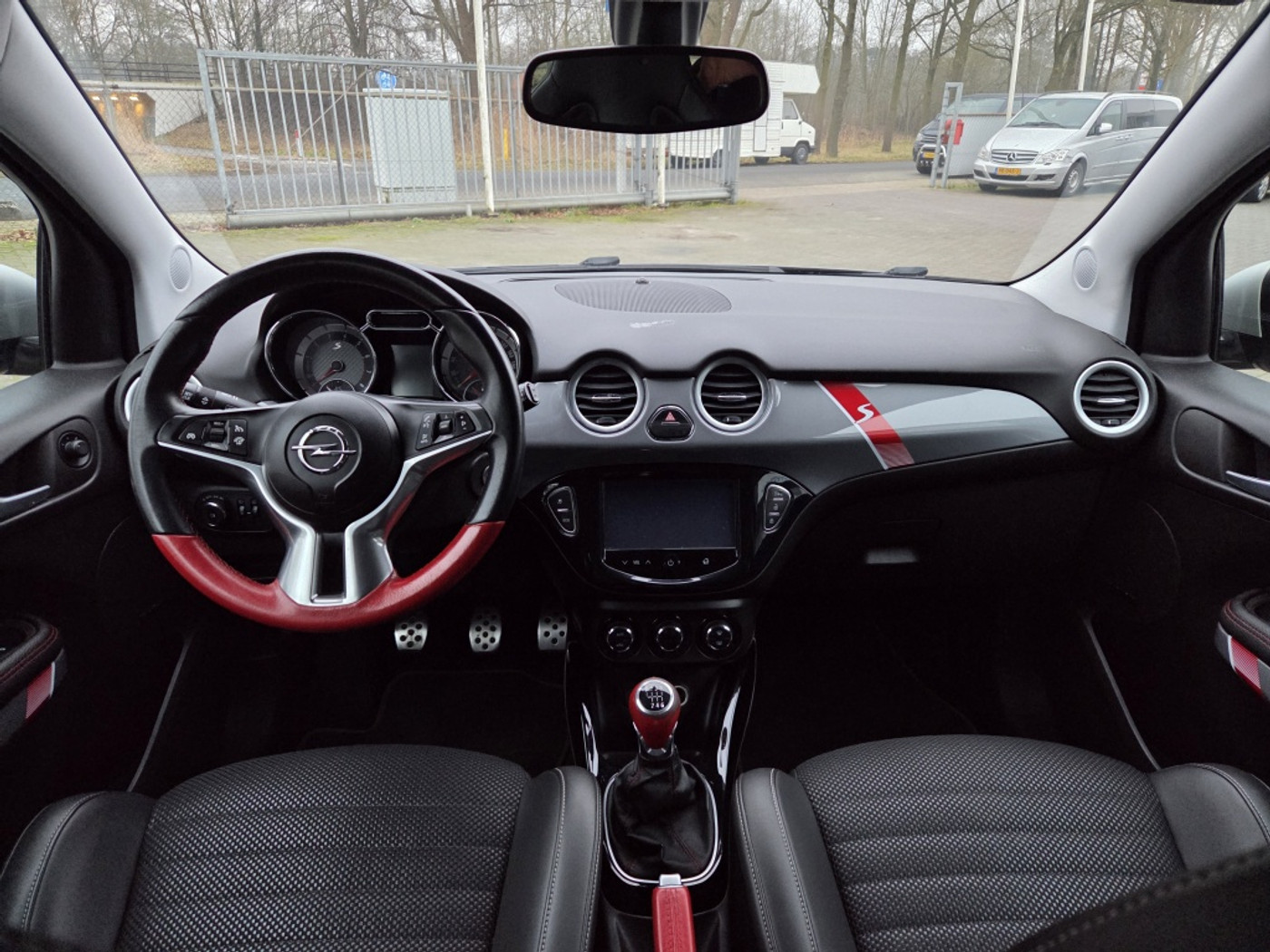 Foto van Opel Adam