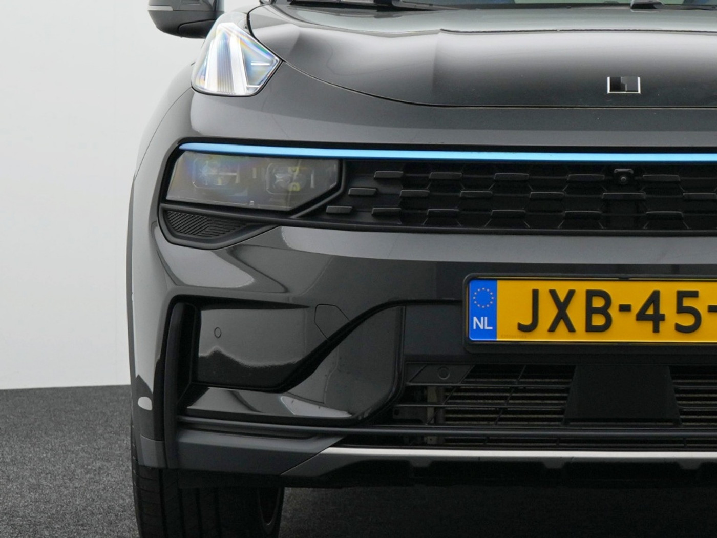 Foto van Lynk&co LYNK & Co 01