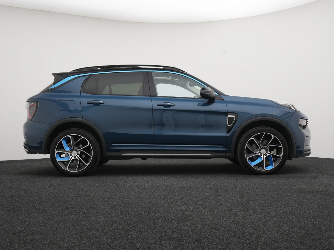 Foto van Lynk&co LYNK & Co 01