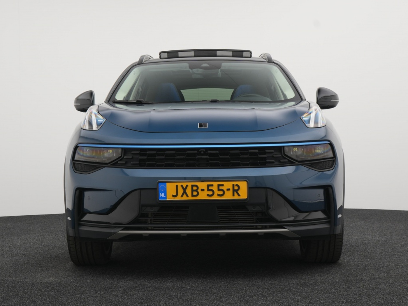 Foto van Lynk&co LYNK & Co 01