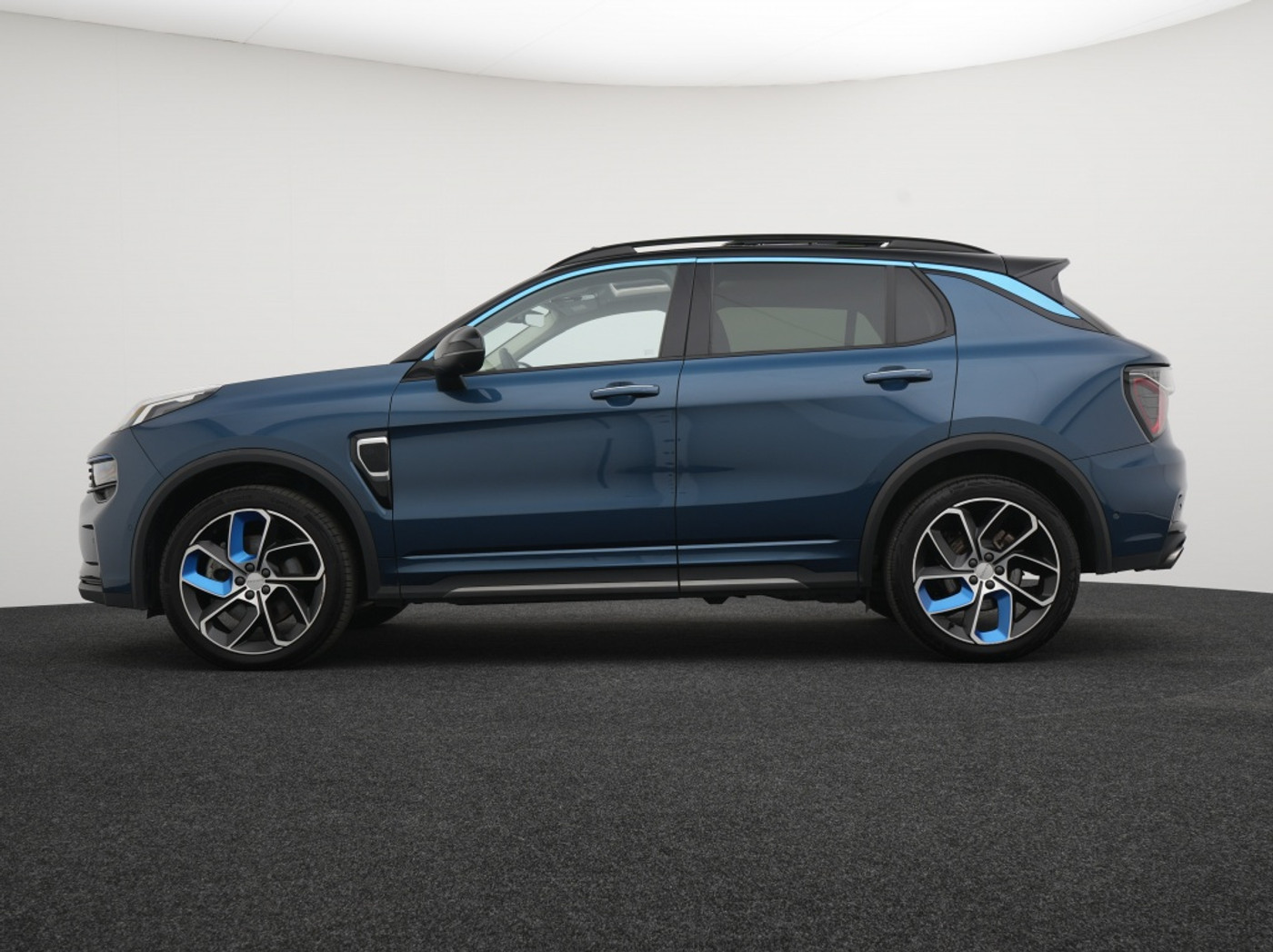 Foto van Lynk&co LYNK & Co 01