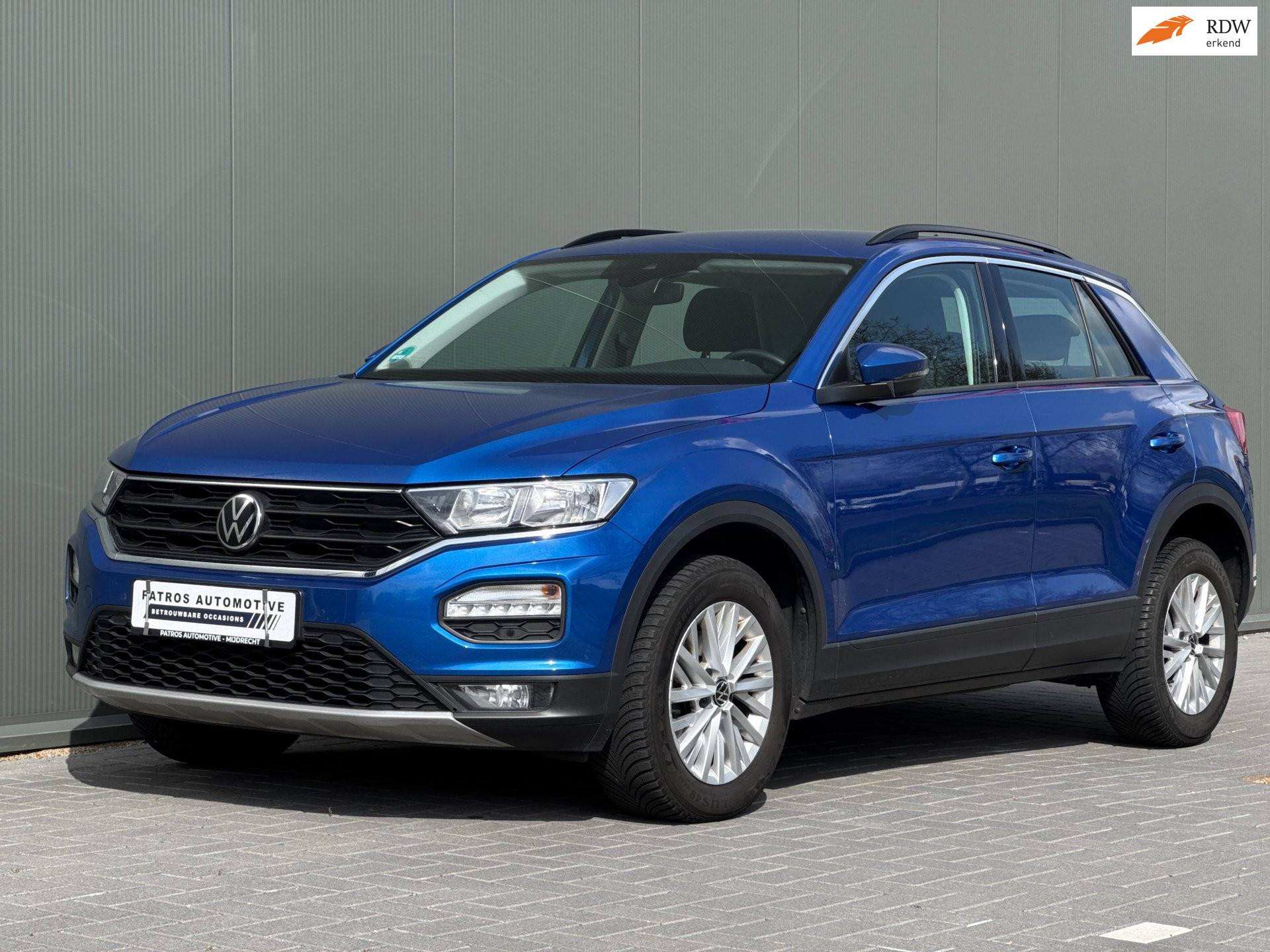 Volkswagen T-roc 1.0 TSI Style | Navi | Moderne SUV met hoge zit 2021 - voorkant
