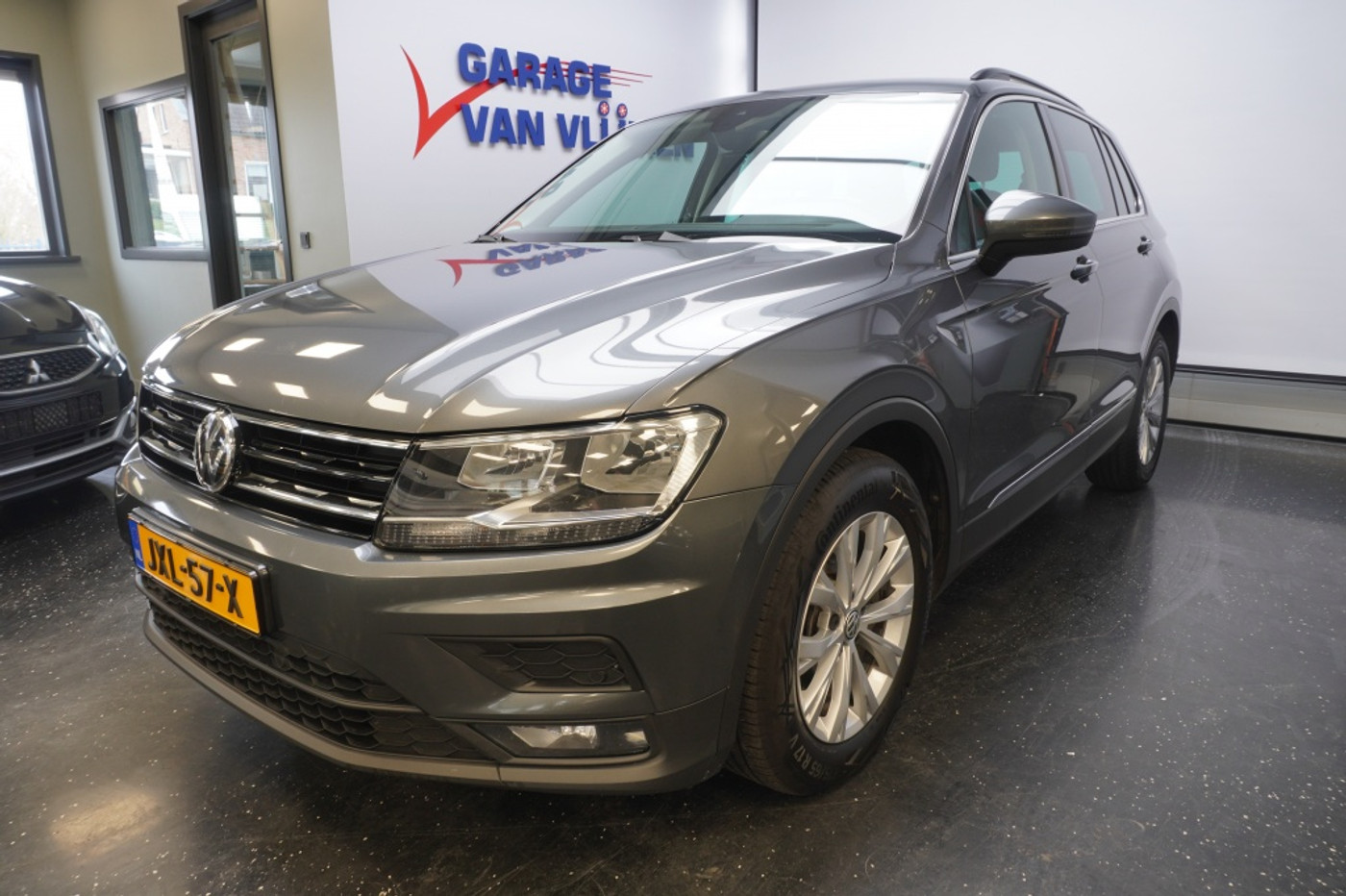 Volkswagen Tiguan 1.5TSI ACT 150PK Comfortline DSG-7 Carplay Trekhaak Navi 2020 - voorkant