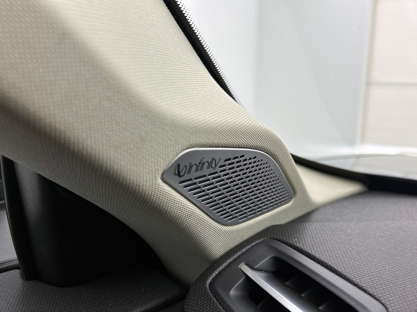 Foto van Lynk&co LYNK & Co 01