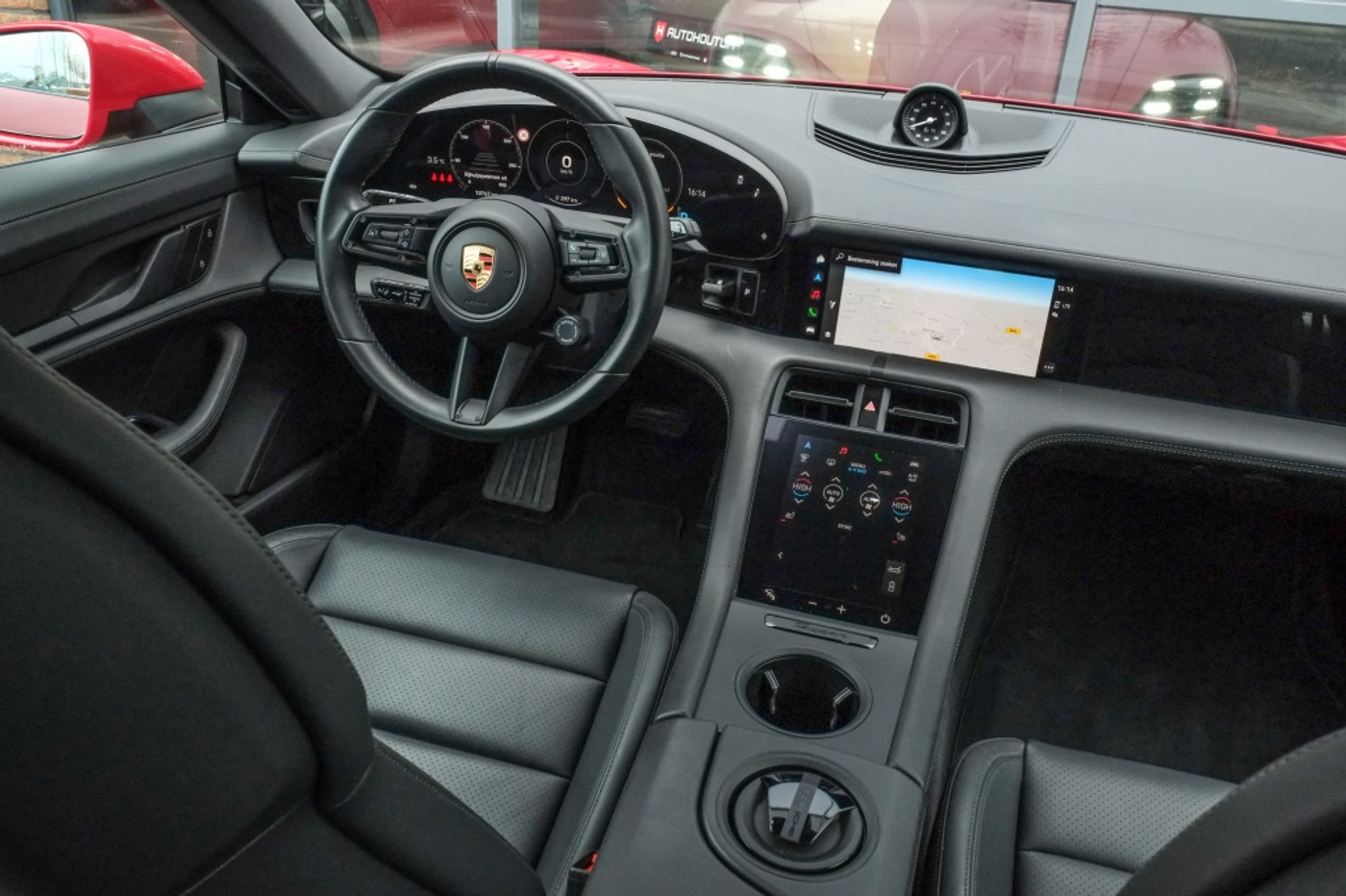 Foto van Porsche Taycan