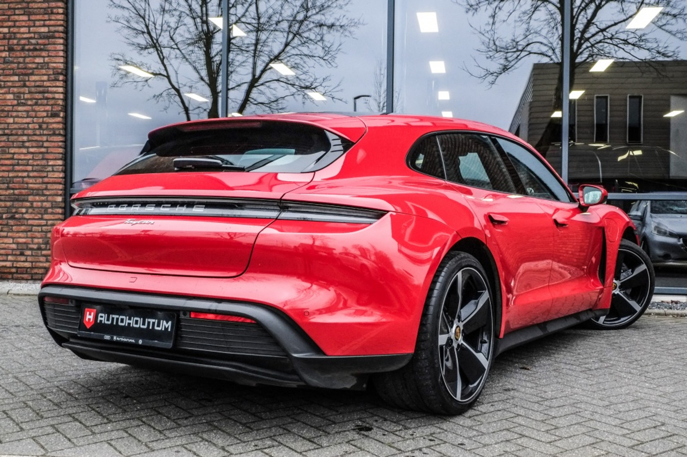 Foto van Porsche Taycan