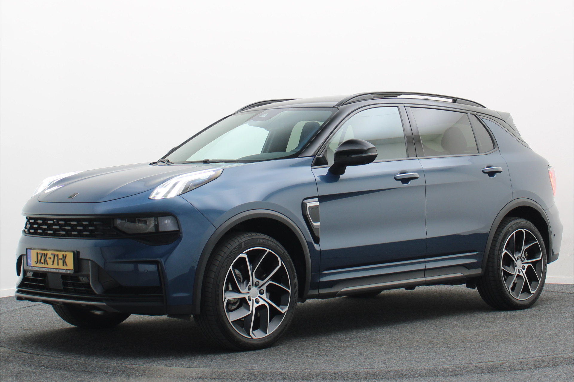 Foto van Lynk&co LYNK & Co 01