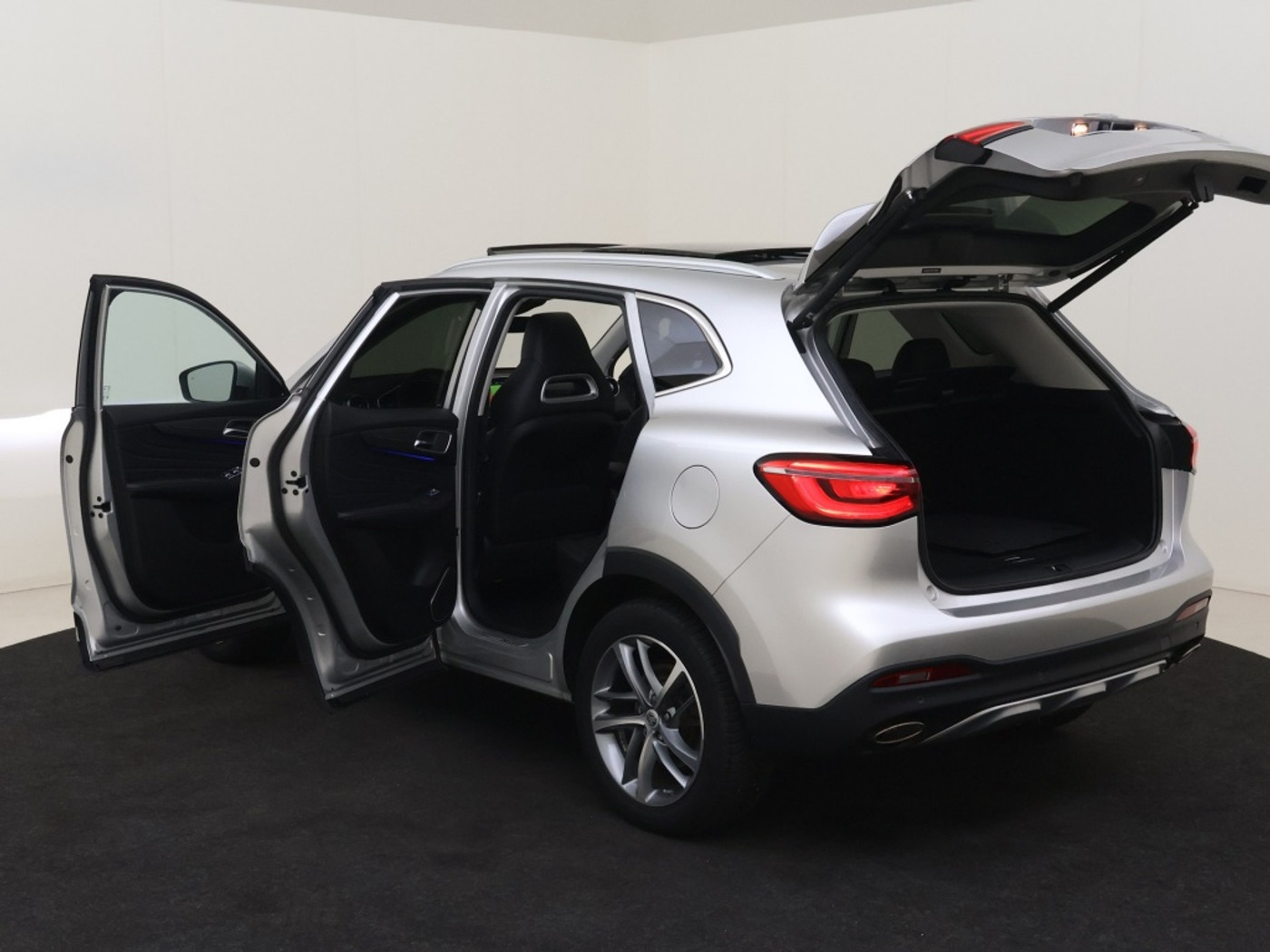 Foto van MG MG Ehs Plug-in Hybrid