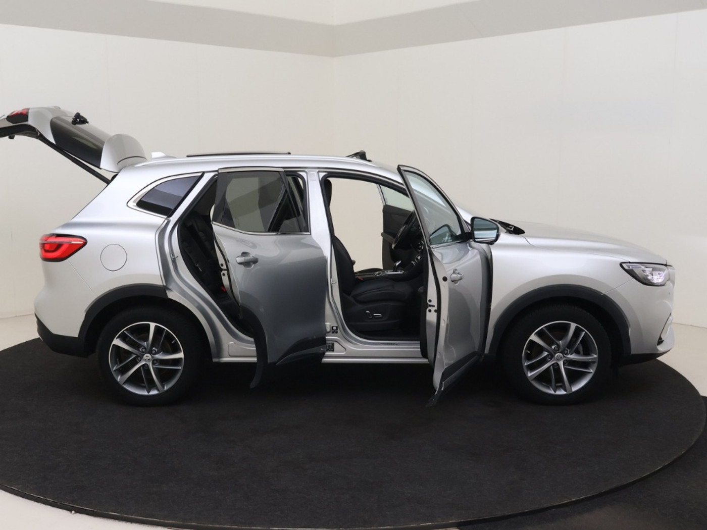 Foto van MG MG Ehs Plug-in Hybrid
