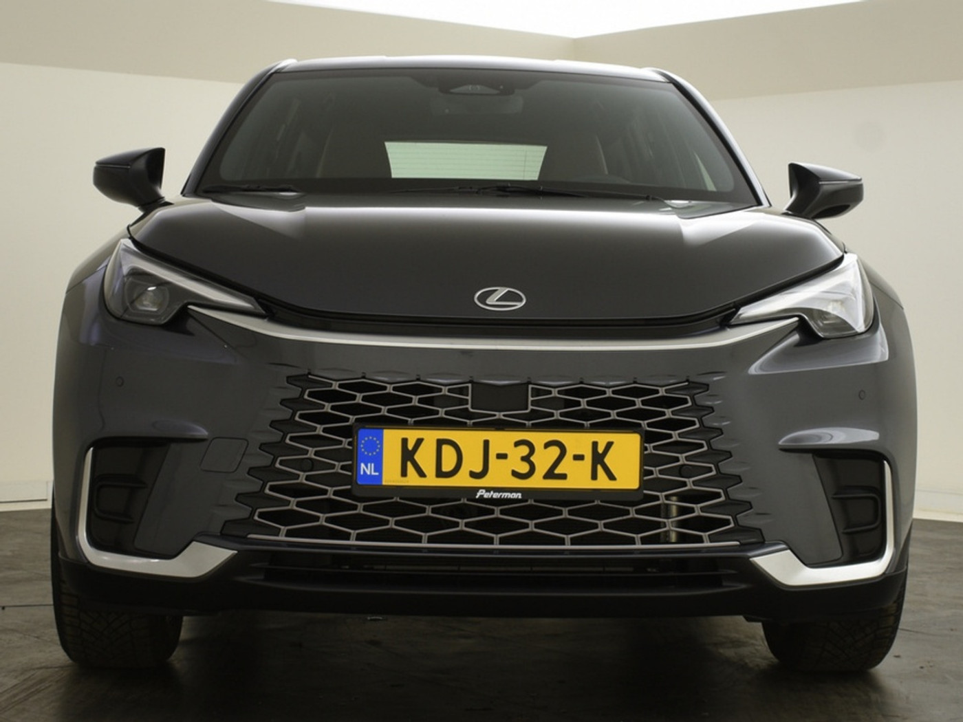 Foto van Lexus LBX