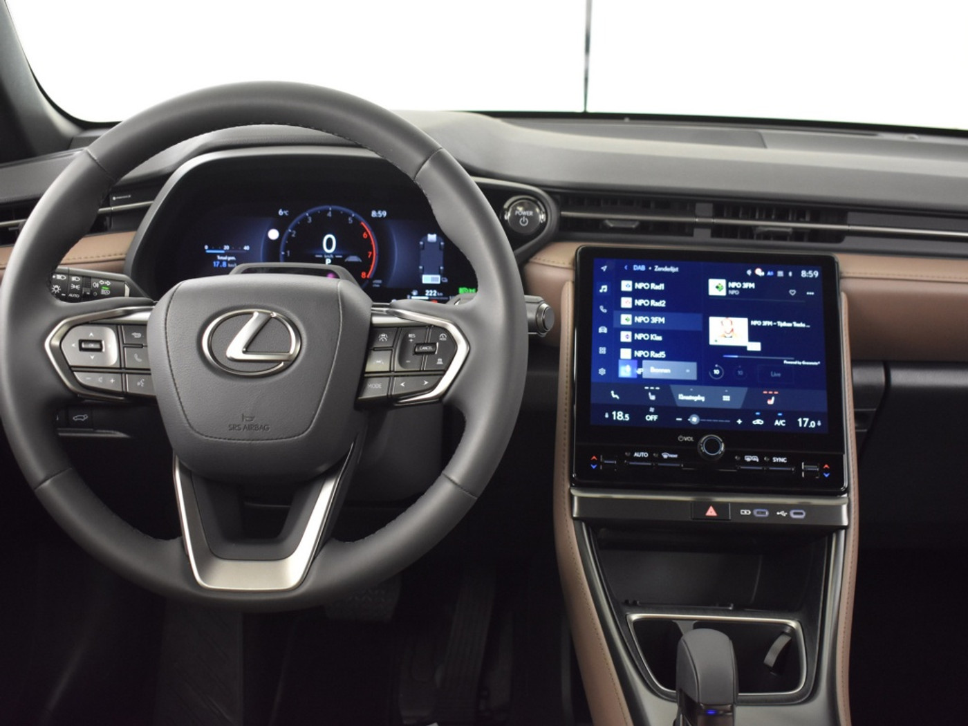 Foto van Lexus LBX