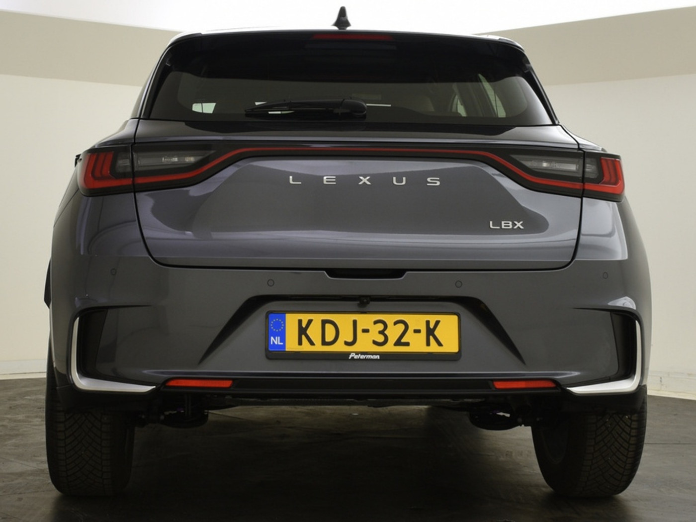 Foto van Lexus LBX