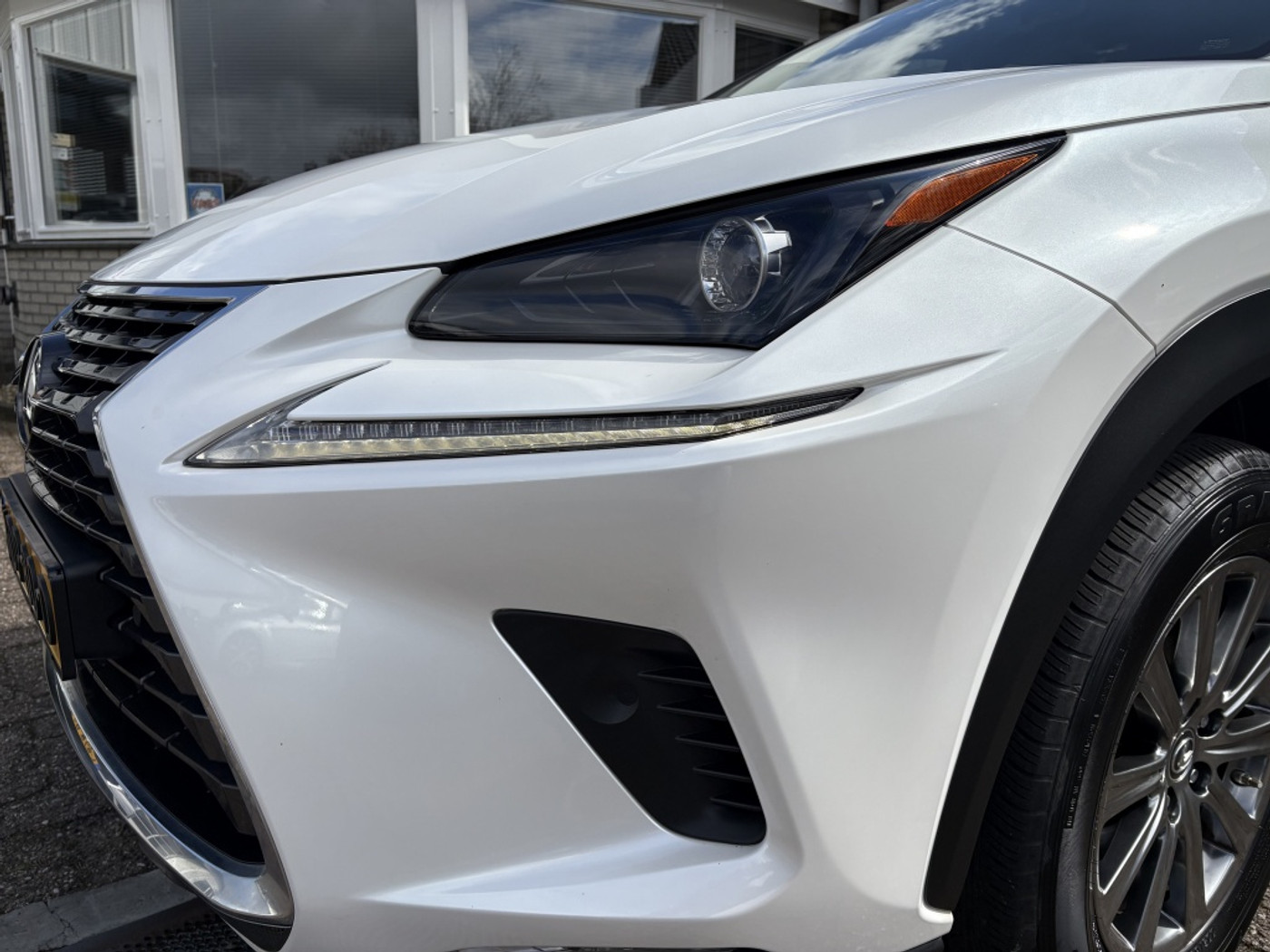 Foto van Lexus Lexus Nx300h