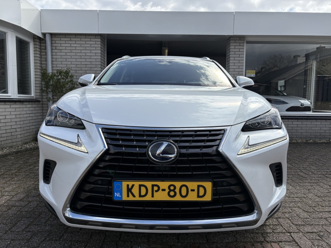 Foto van Lexus Lexus Nx300h