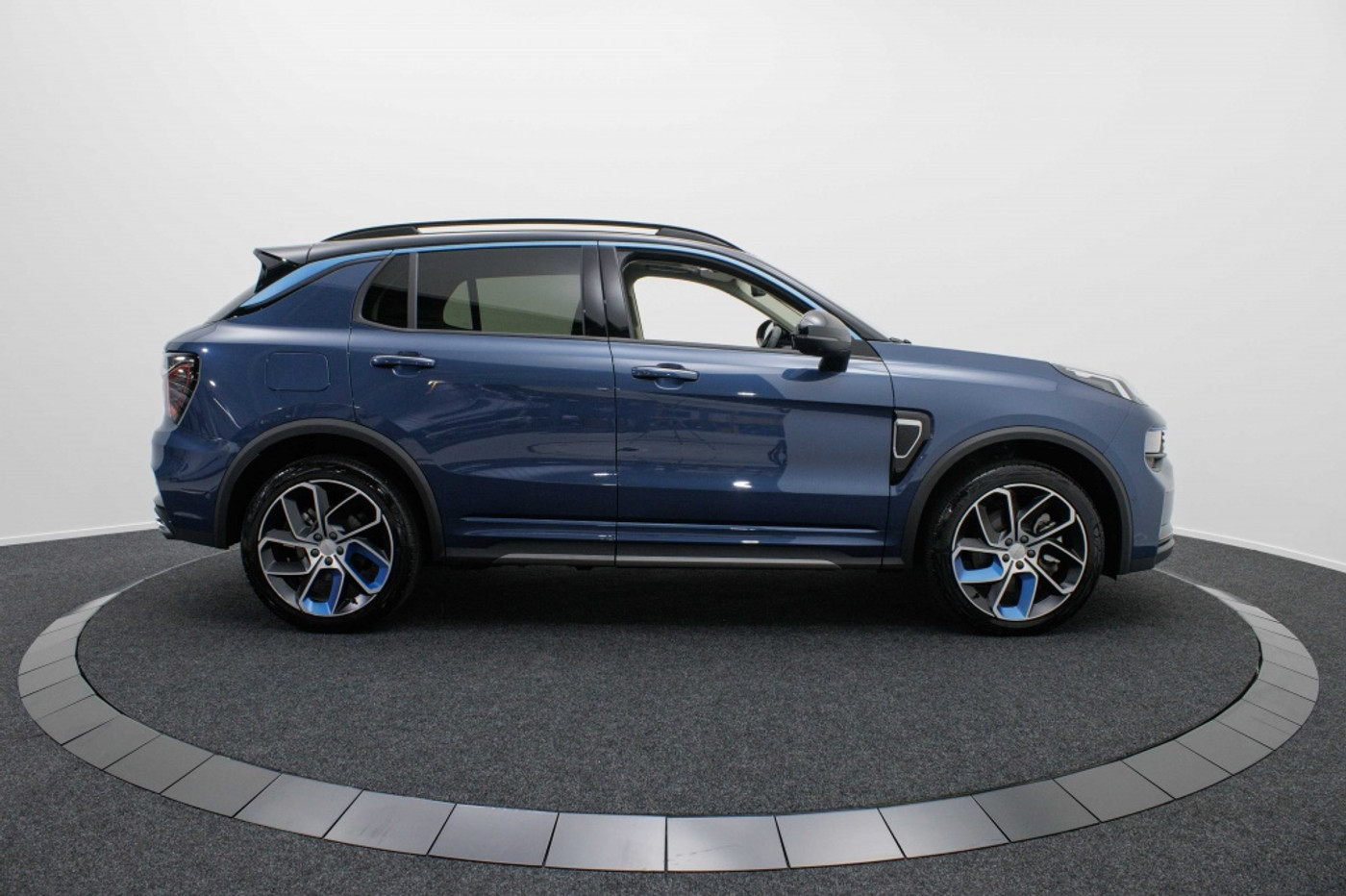 Foto van Lynk&co LYNK & Co 01