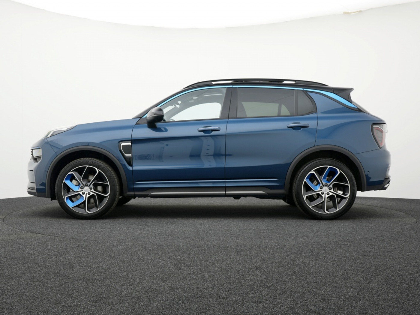 Foto van Lynk&co LYNK & Co 01