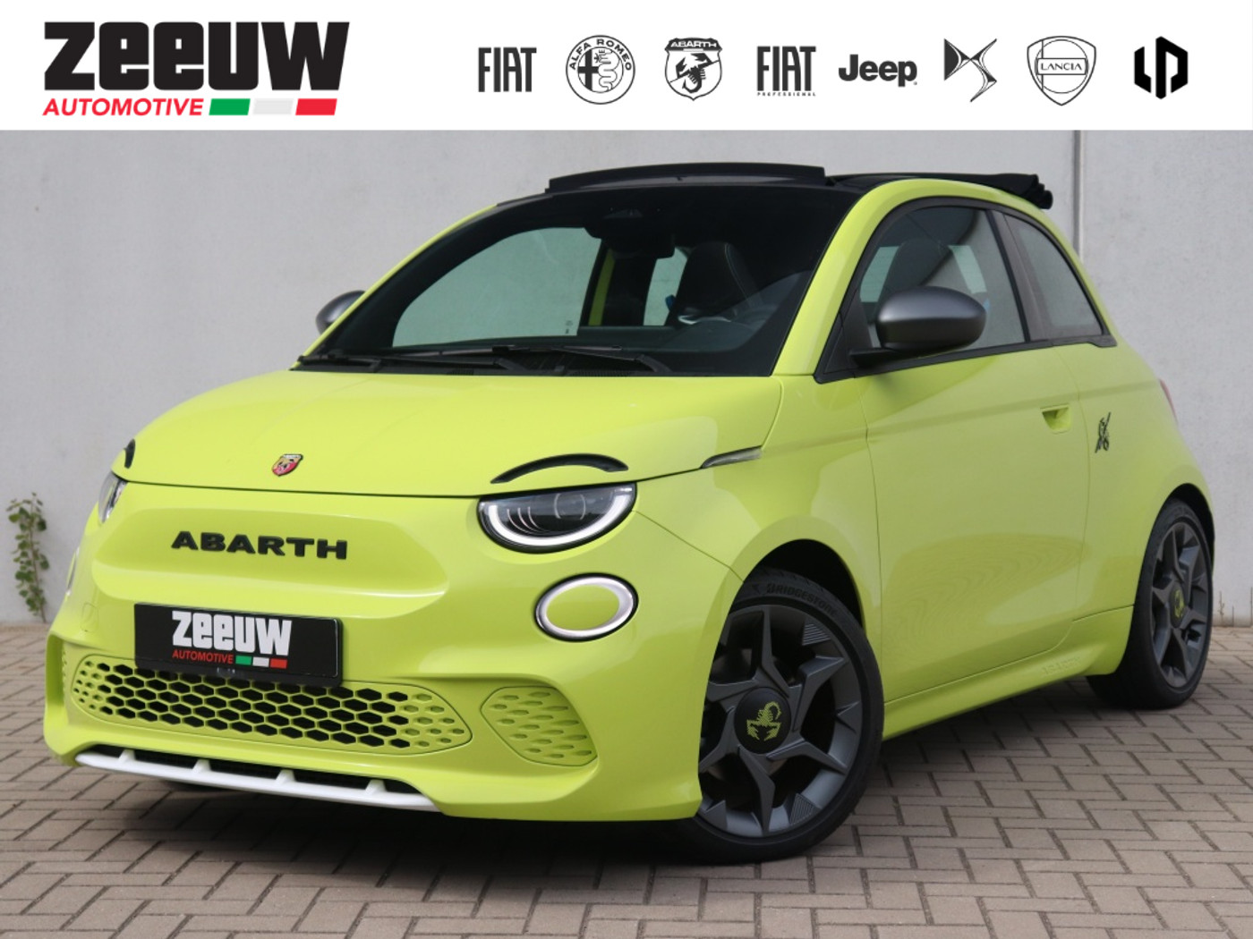 Abarth 500 Urban 42 kWh | Navi | LED | Carplay | Camera 2026 - voorkant