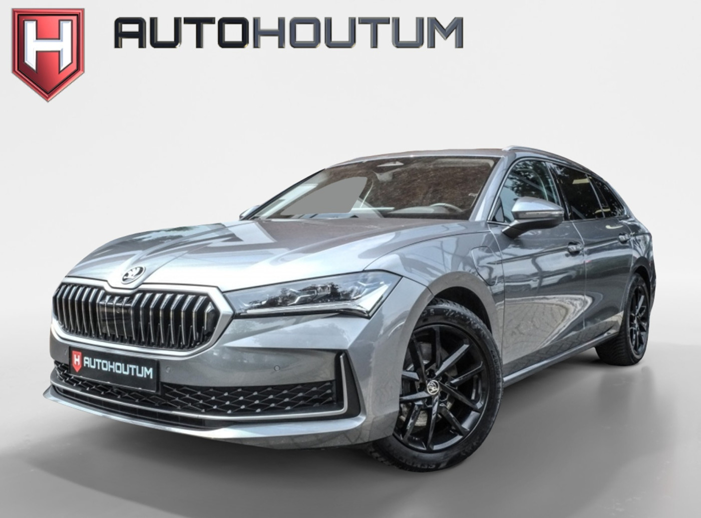 Skoda Superb Combi 1.5 TSI iV 150kW L&K | Panoramadak | Trekhaak | Leder | ACC 2024 - voorkant