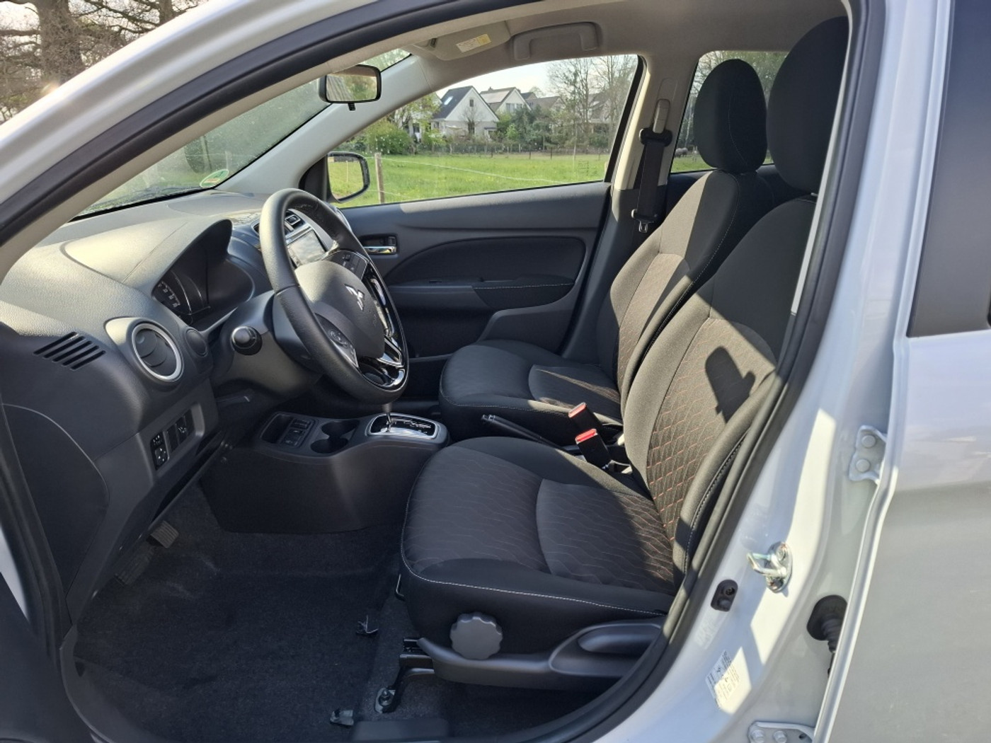 Foto van Mitsubishi Mitsubishi Space Star