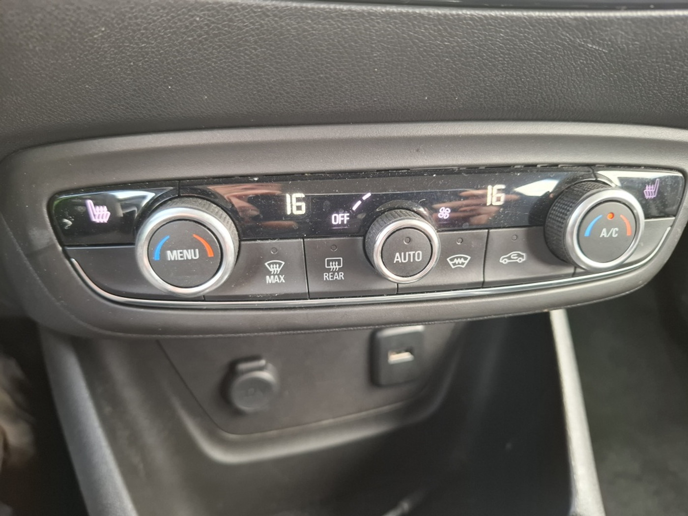 Foto van Opel Crossland X
