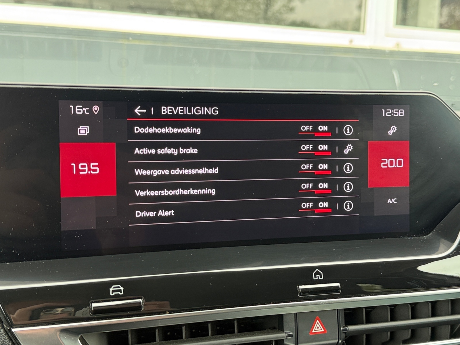 Foto van Citroen C4