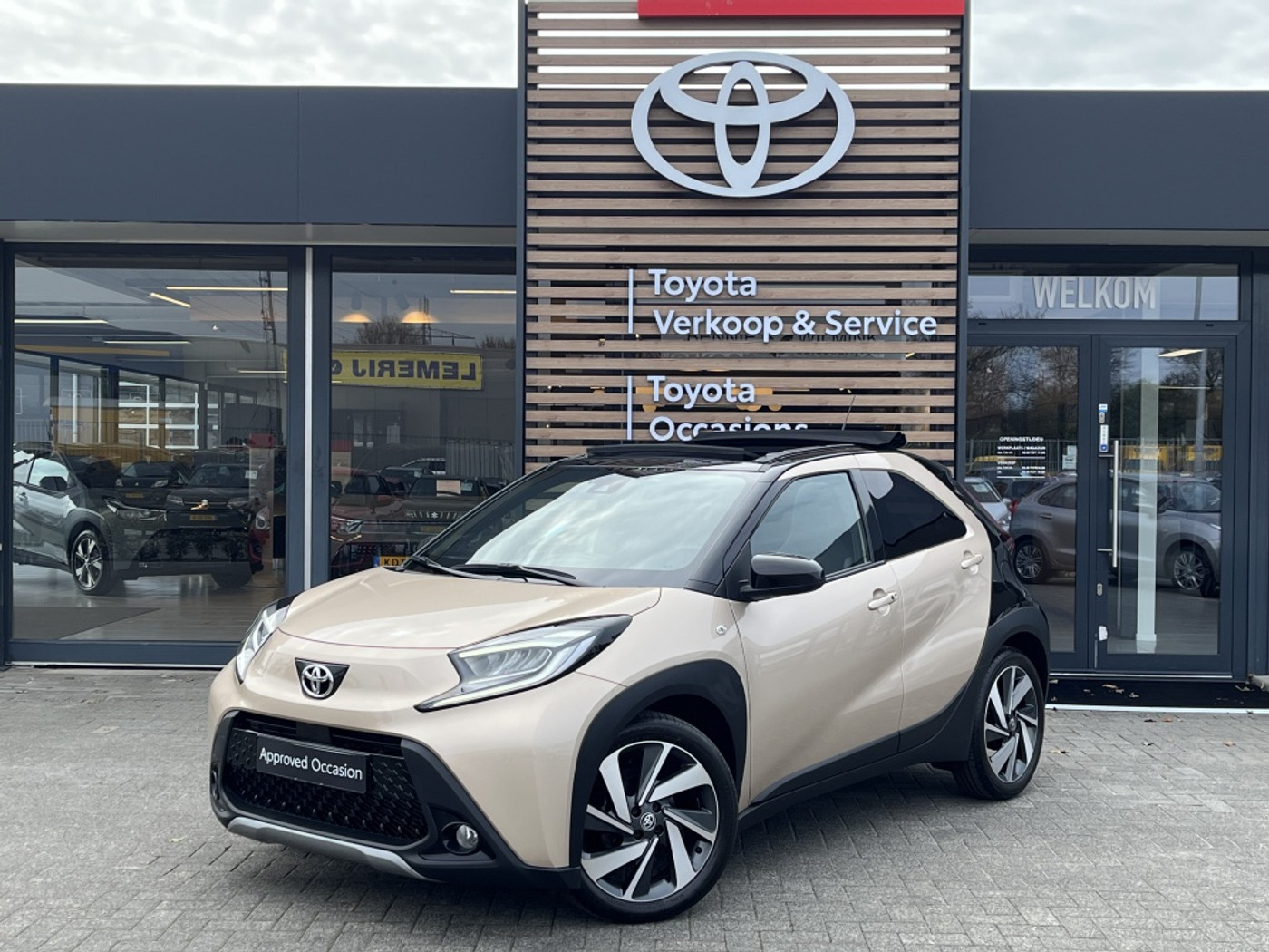 Toyota Toyota Aygo X 1.0 VVT-i MT Envy | Cabrio | JBL | Parkeersensoren 2023 - voorkant
