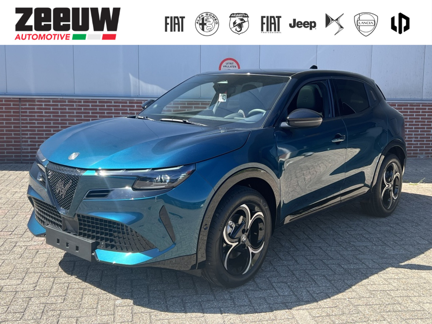 Alfa Romeo Alfa Romeo Junior 1.2 Turbo 136 PK Ibrida Speciale | Techno | Pano | Camera | Navi 2026 - voorkant