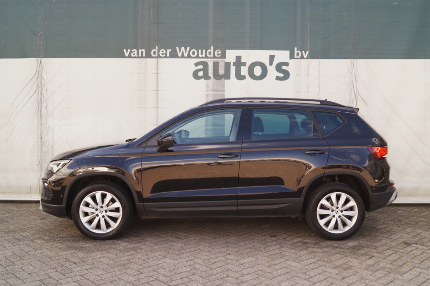 Seat Seat Ateca 1.0 TSI 115pk Style Business Intense -LED-ECC-PDC-CAM- 2025 - voorkant