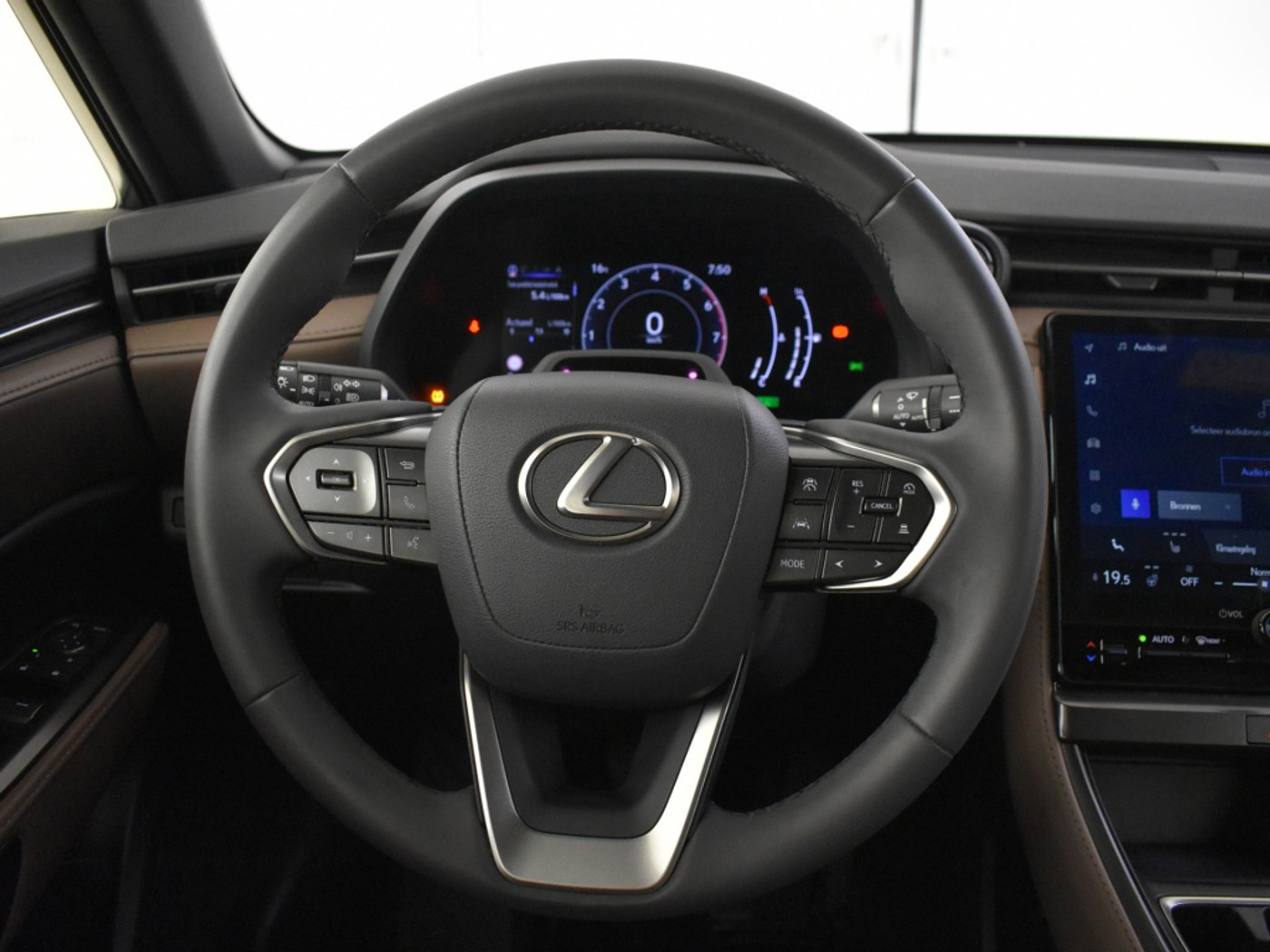 Foto van Lexus Lexus LBX