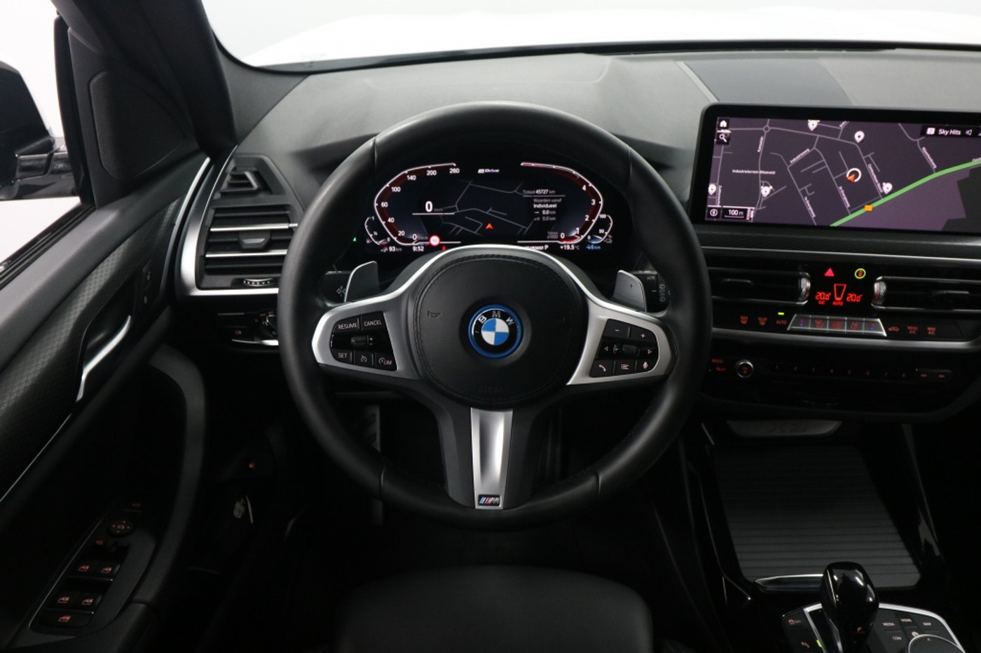 Foto van BMW X3 Xdrive30e