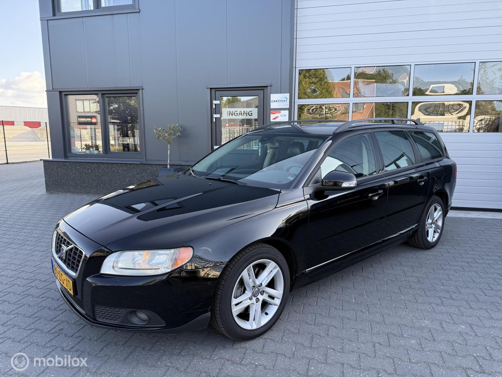 Volvo V70 2.4D / Automaat / Prefect onderhouden! 2008 - voorkant