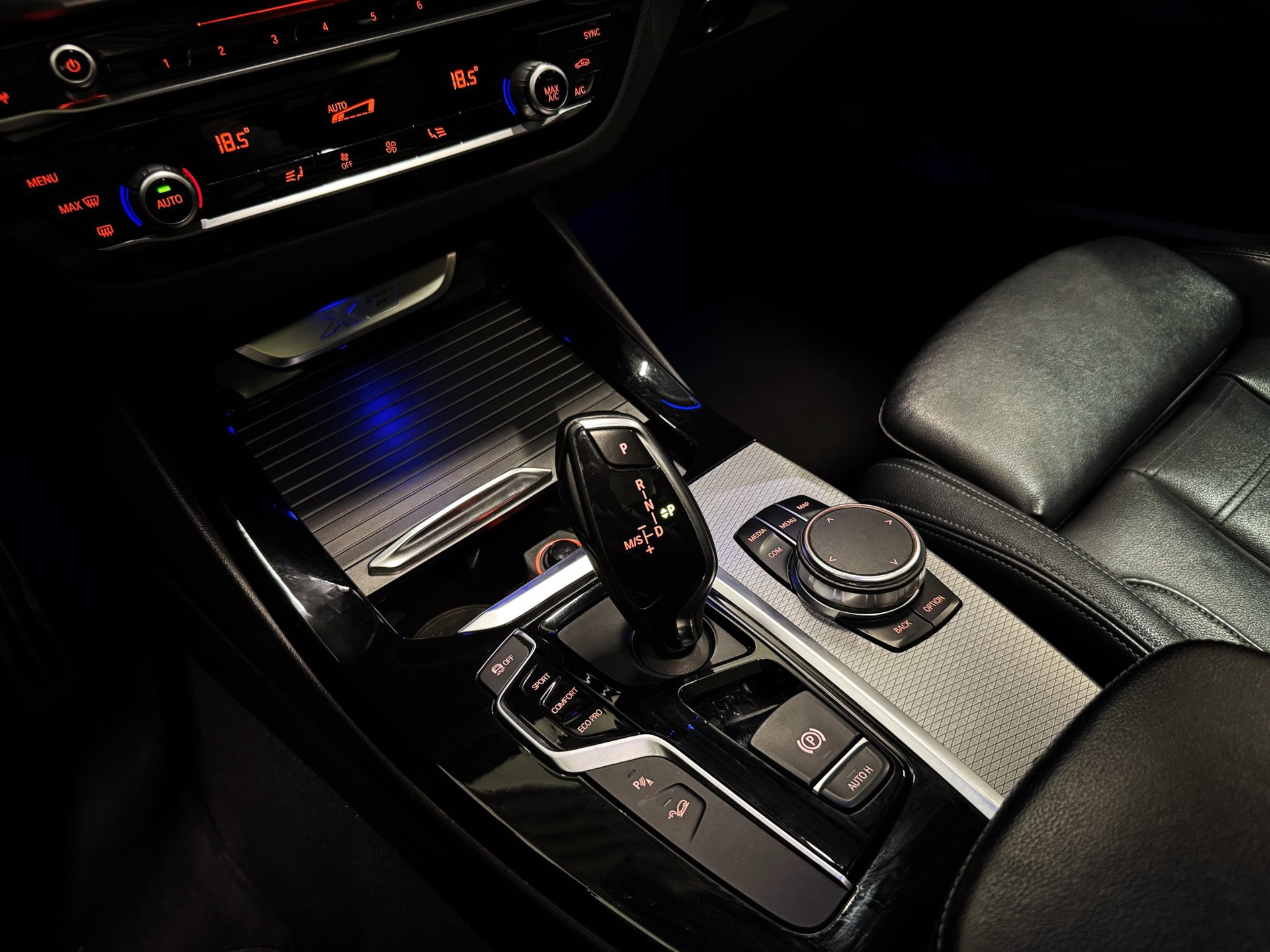 Foto van BMW X3 Xdrive20i