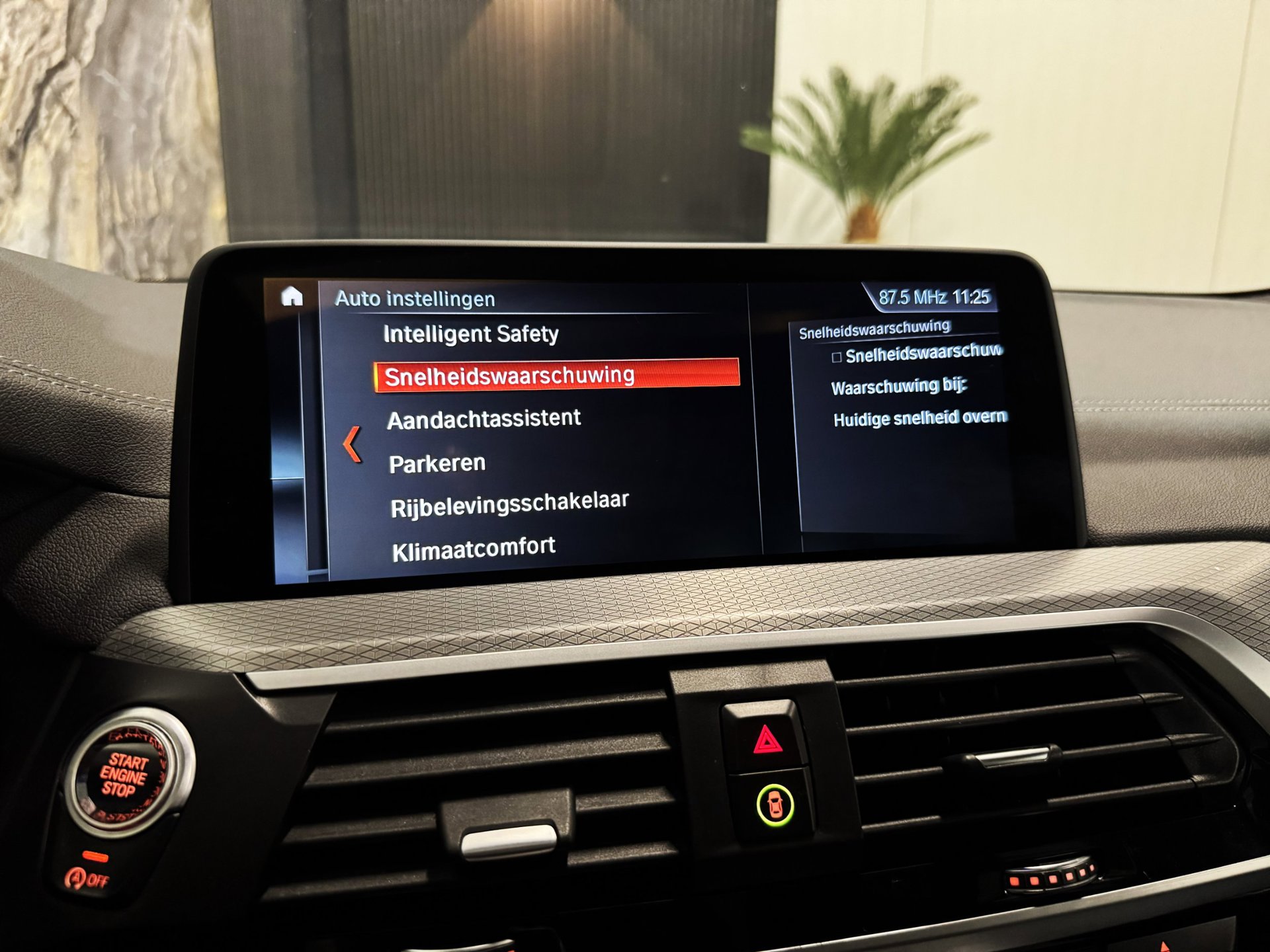 Foto van BMW X3 Xdrive20i