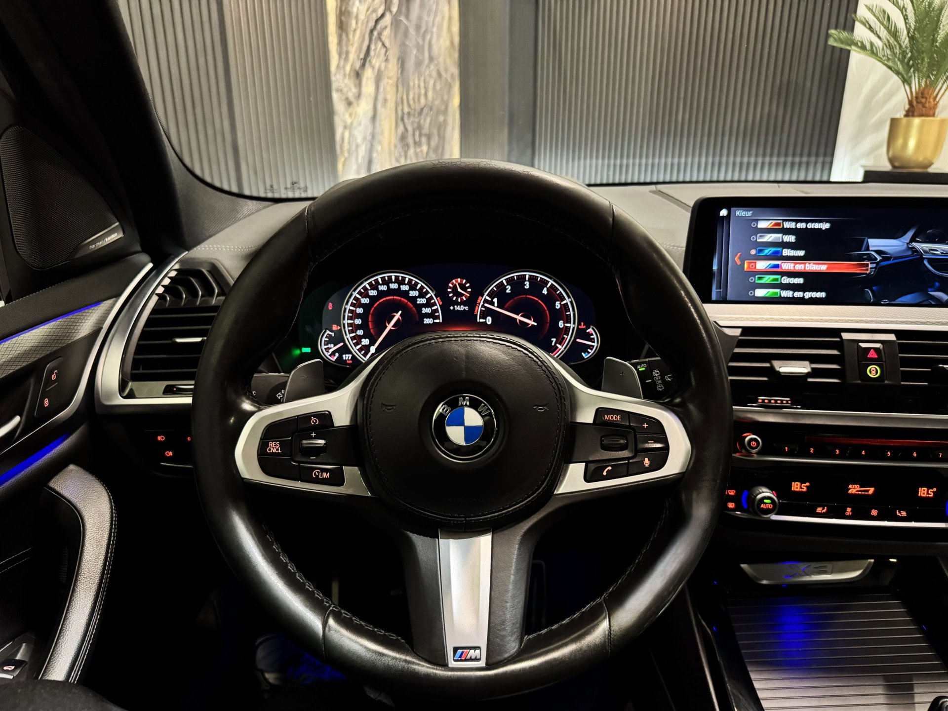 Foto van BMW X3 Xdrive20i