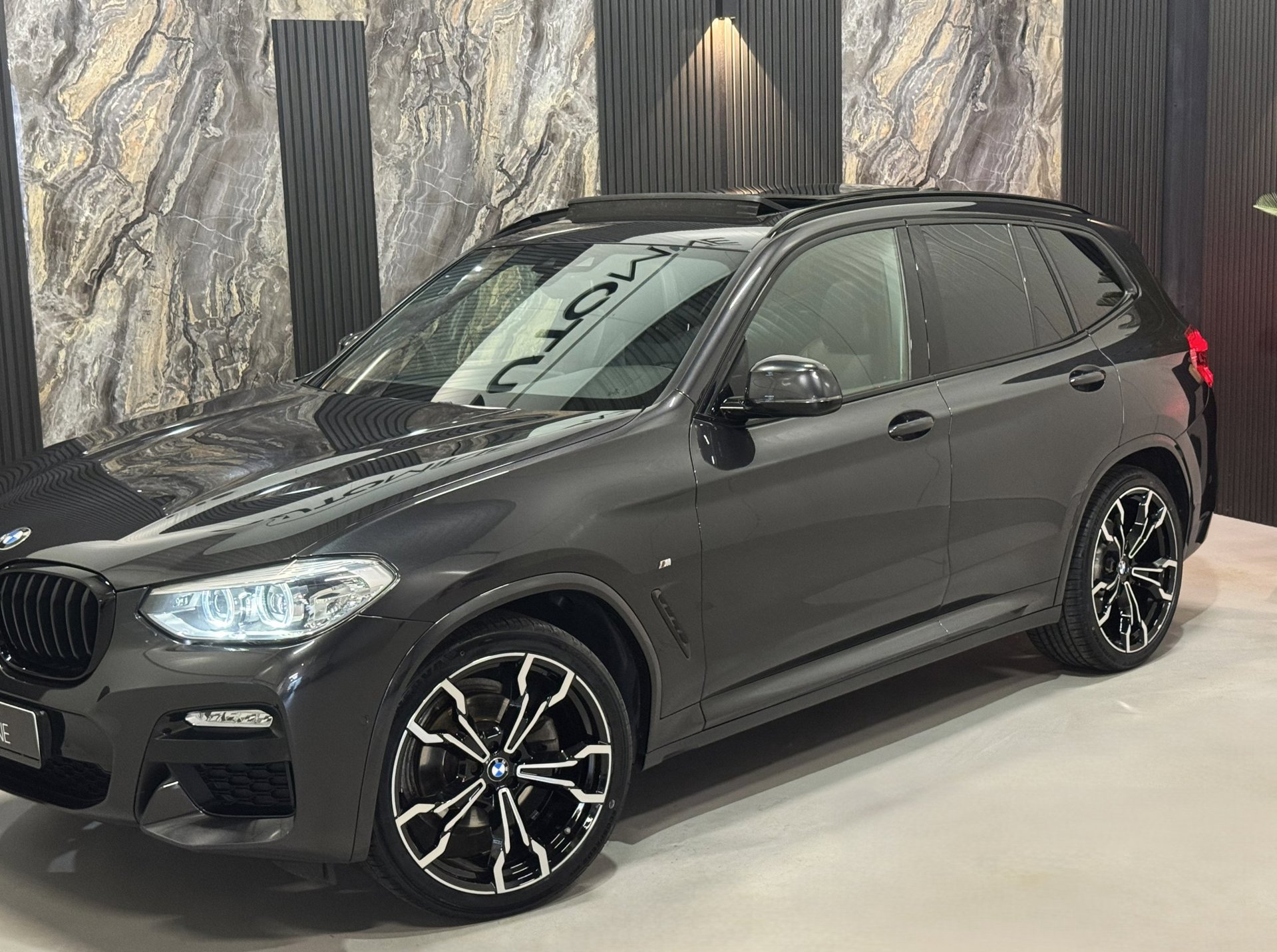 Foto van BMW X3 Xdrive20i