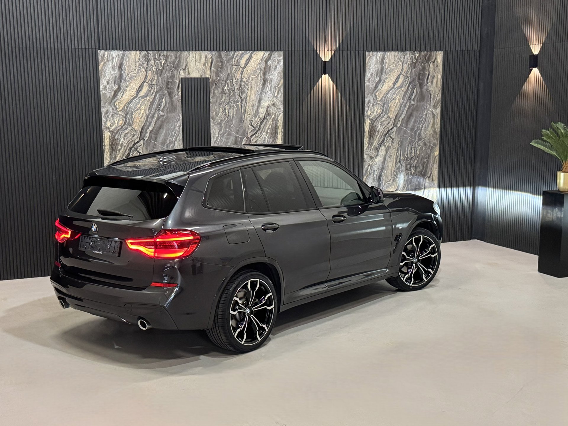 Foto van BMW X3 Xdrive20i