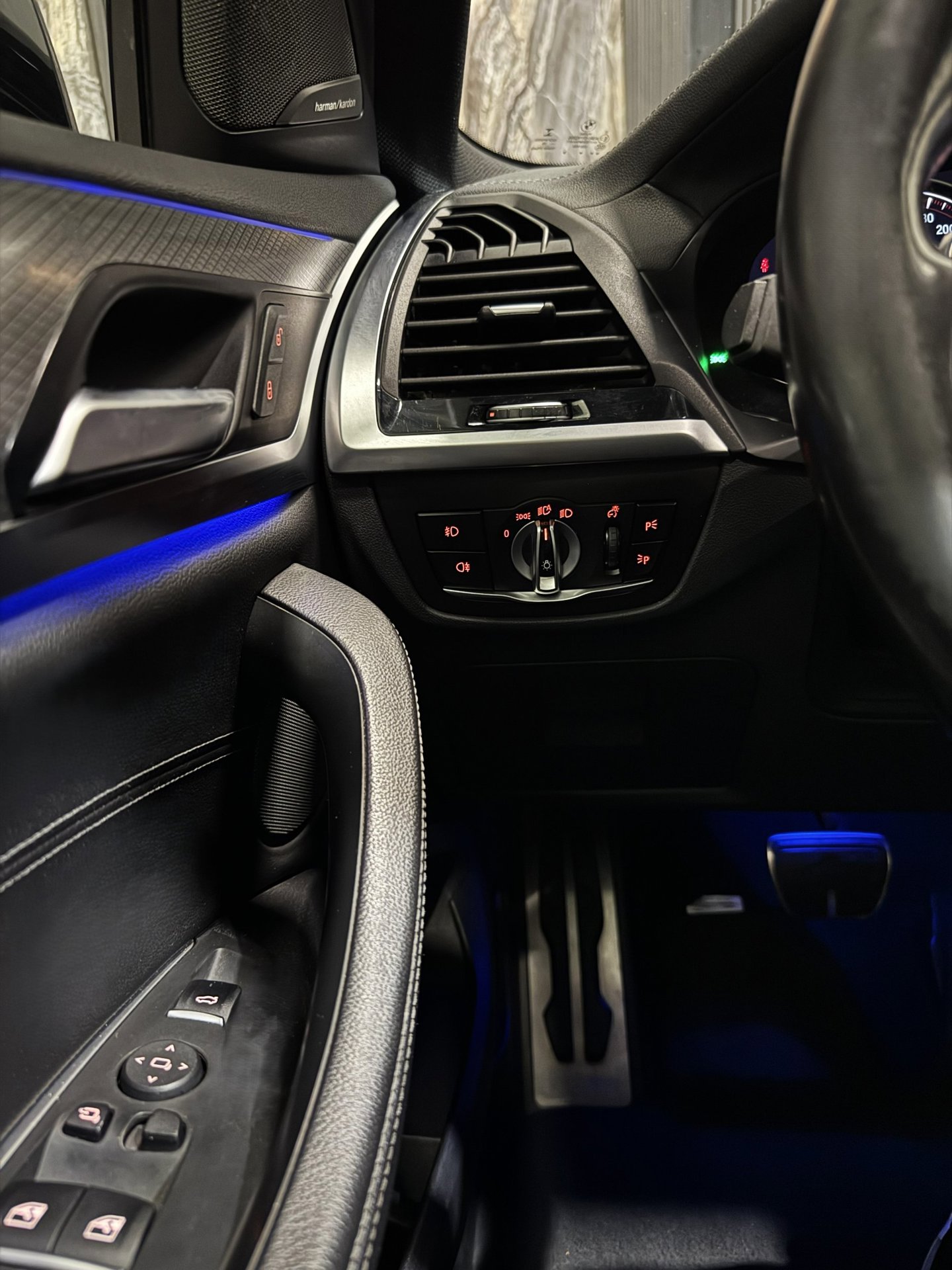 Foto van BMW X3 Xdrive20i