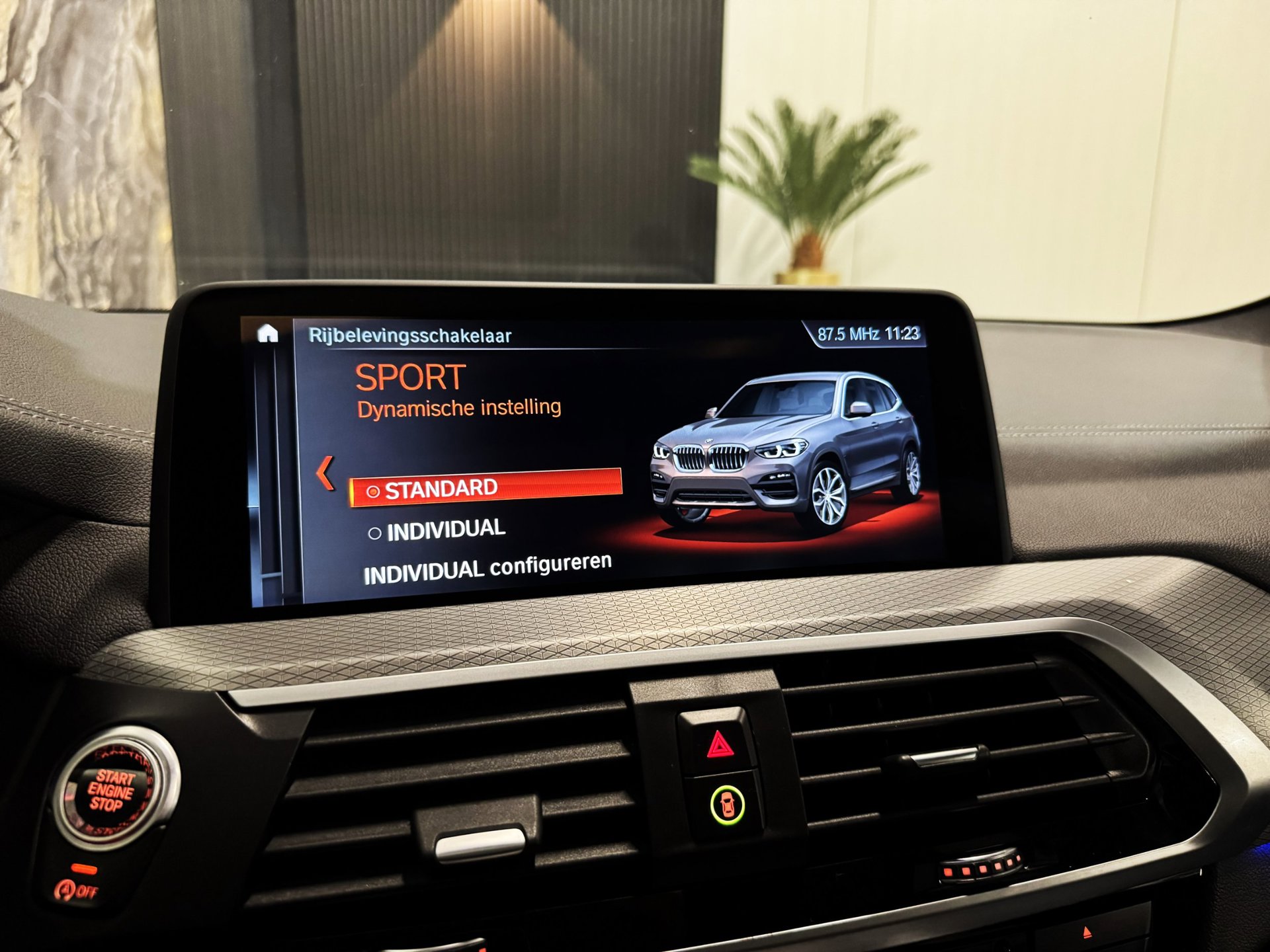 Foto van BMW X3 Xdrive20i