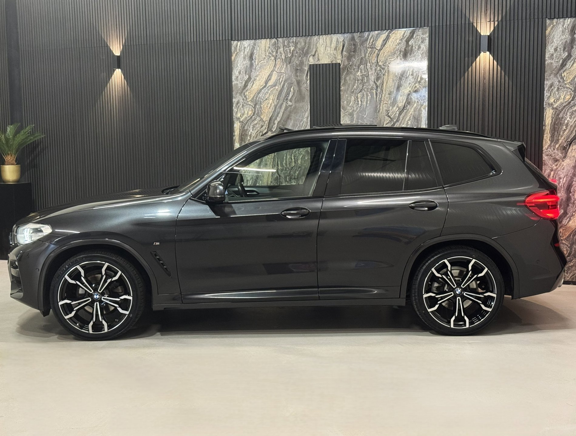 Foto van BMW X3 Xdrive20i